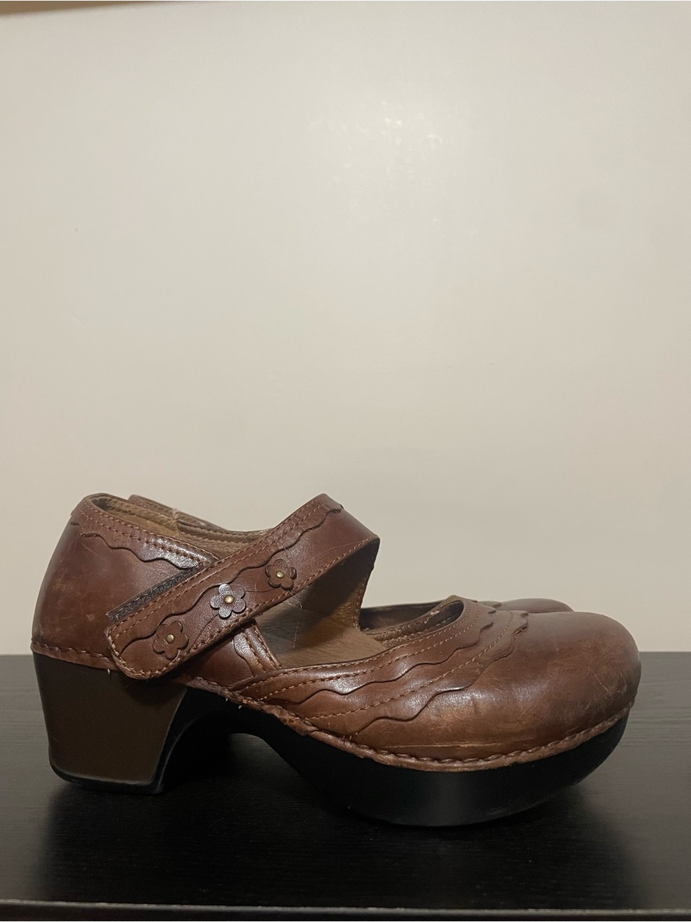 Chunky Round Toe Platform Mary Jane Clog Block Heels w/ Floral Adjustable Strap